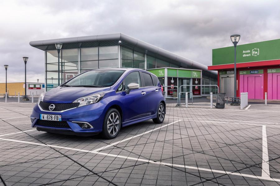  Nissan Note N-TEC 2015 года  (фото 2 из 14)